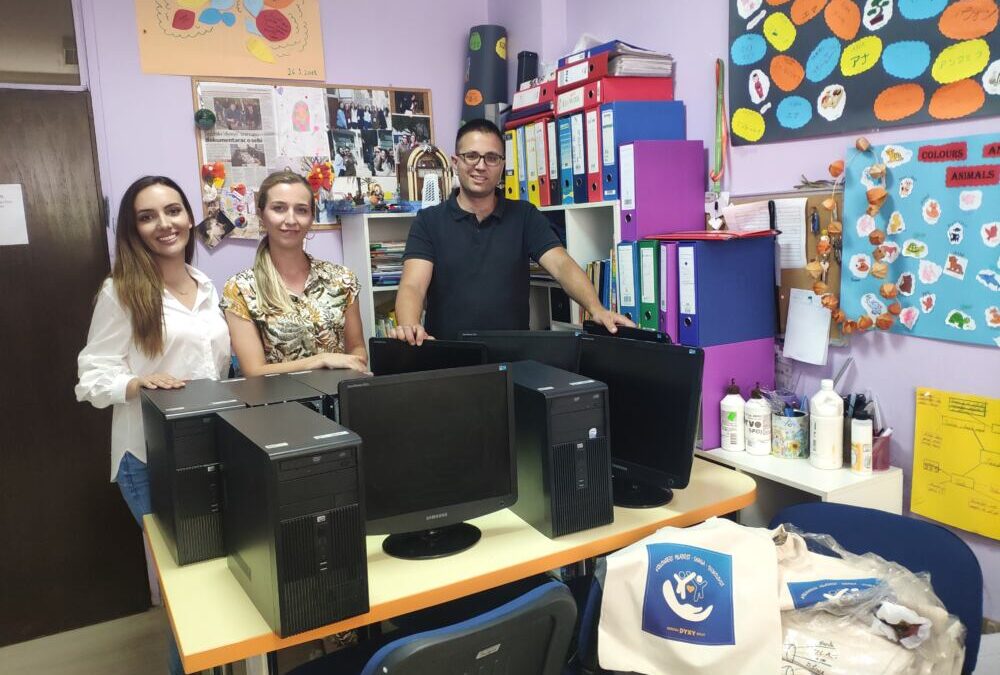 DONACIJA INFORMATIČKE OPREME SVEUČILIŠTA U SPLITU,  FESB-a  UDRUZI DYXY