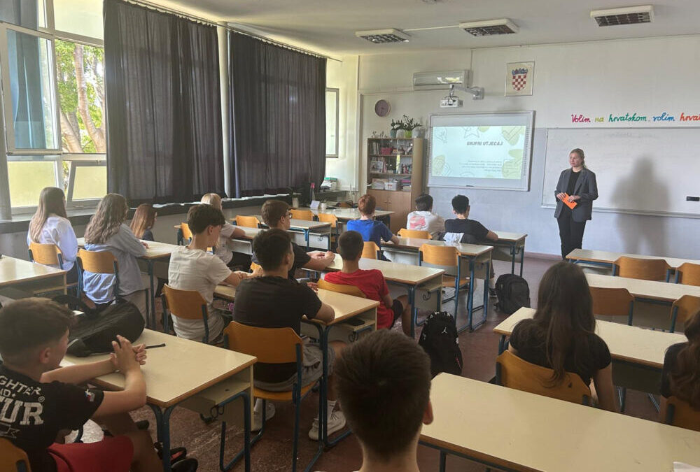 Predavanje s radionicom “Grupni utjecaj”