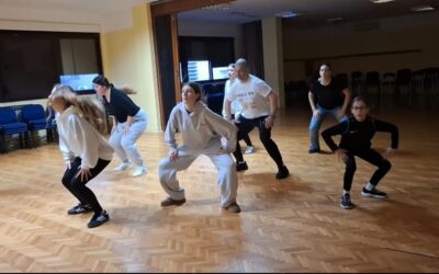 Staying Alive – plešemo, stvaramo, živimo!